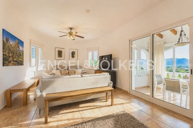4 soverom Villa til salgs i Pedreguer med svømmebasseng garasje - € 460 000 (Ref: 9898221)