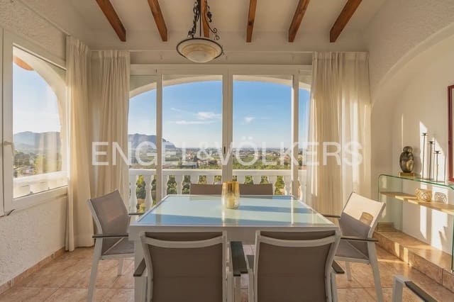4 soverom Villa til salgs i Pedreguer med svømmebasseng garasje - € 460 000 (Ref: 9898221)