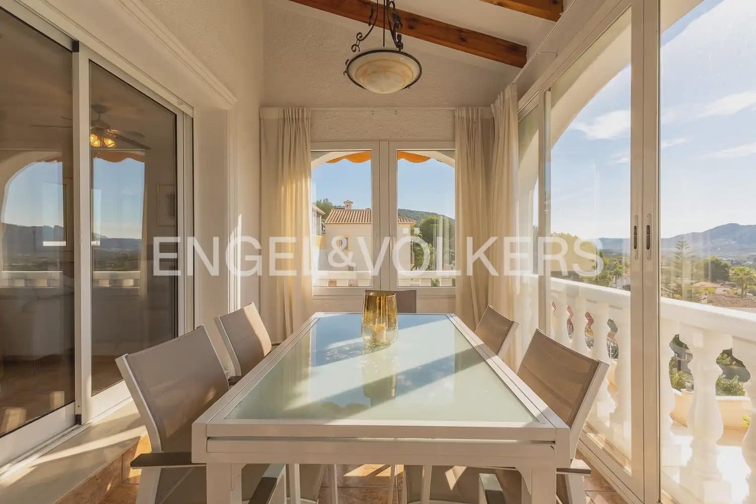 4 soverom Villa til salgs i Pedreguer med svømmebasseng garasje - € 460 000 (Ref: 9898221)