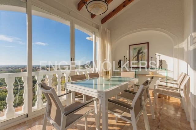 4 soverom Villa til salgs i Pedreguer med svømmebasseng garasje - € 460 000 (Ref: 9898221)
