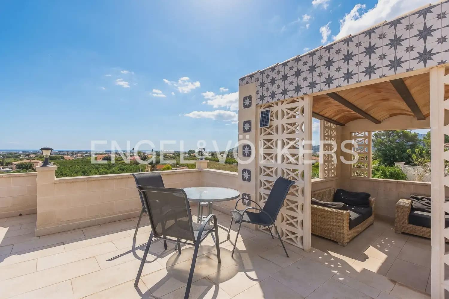 4 soverom Villa til salgs i Pedreguer med svømmebasseng garasje - € 460 000 (Ref: 9898221)