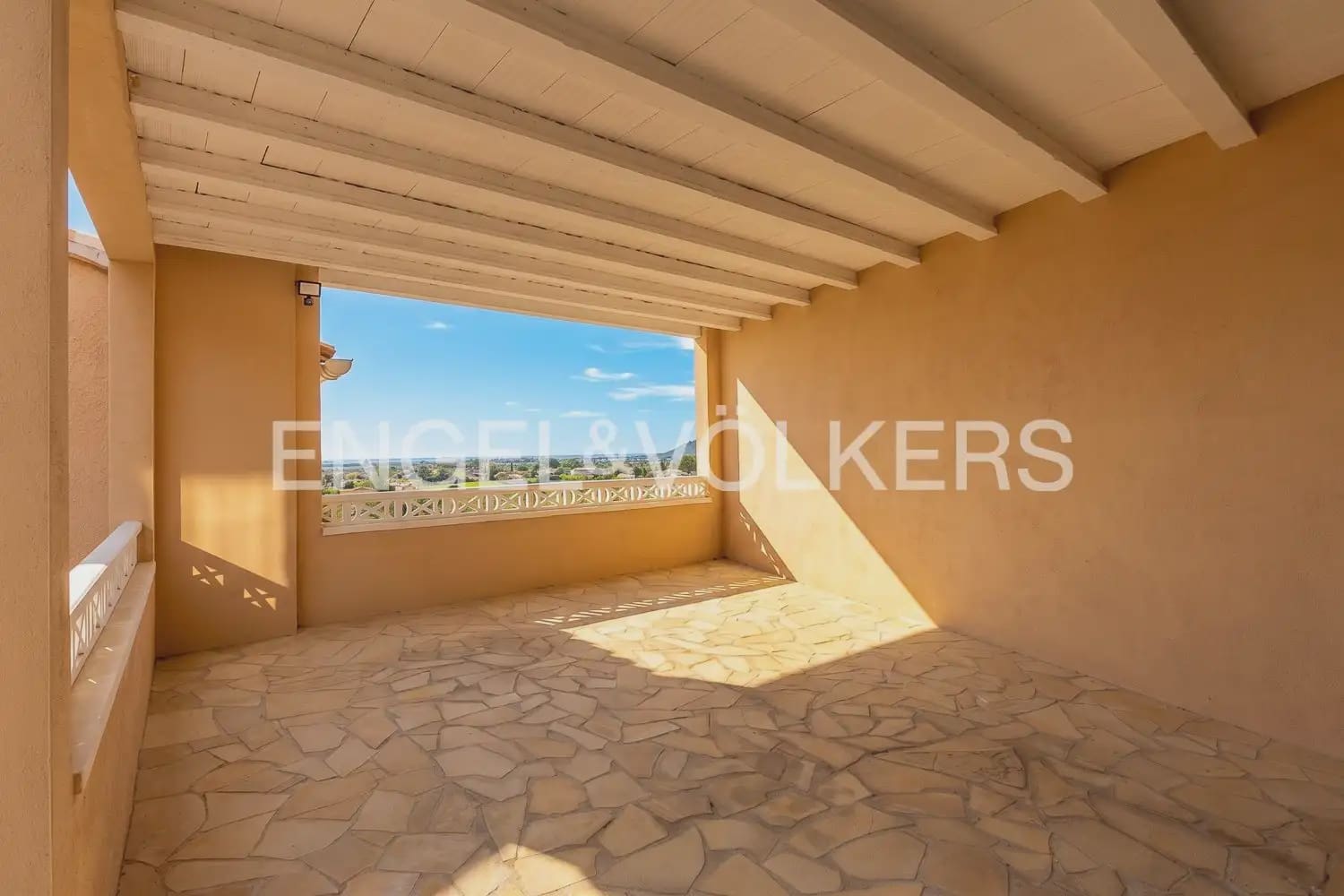 4 soverom Villa til salgs i Pedreguer med svømmebasseng garasje - € 460 000 (Ref: 9898221)