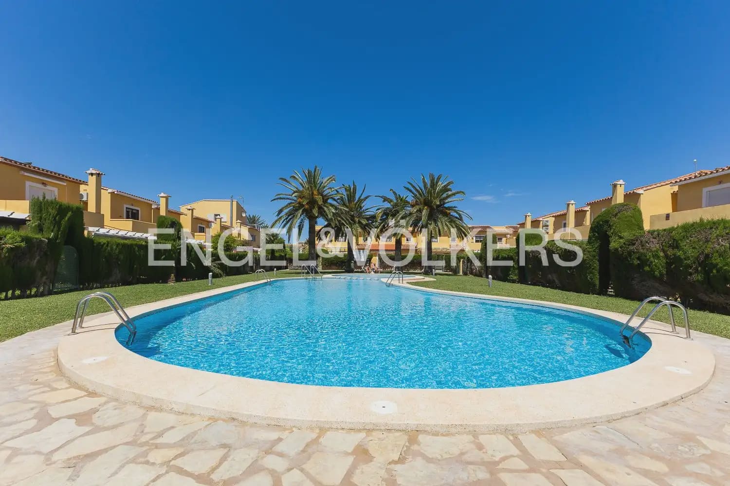 4 slaapkamer Villa te koop in Denia met zwembad garage - € 579.000 (Ref: 9898223)