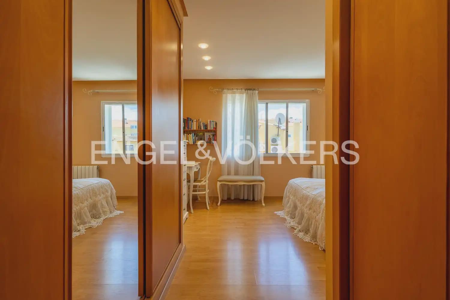 4 slaapkamer Villa te koop in Denia met zwembad garage - € 579.000 (Ref: 9898223)