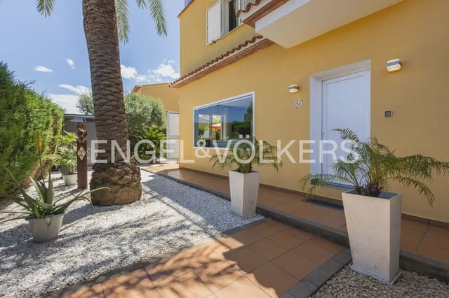 4 slaapkamer Villa te koop in Les Bassetes - El Marjal, Dénia met zwembad garage - € 579.000 (Ref: 9898223)