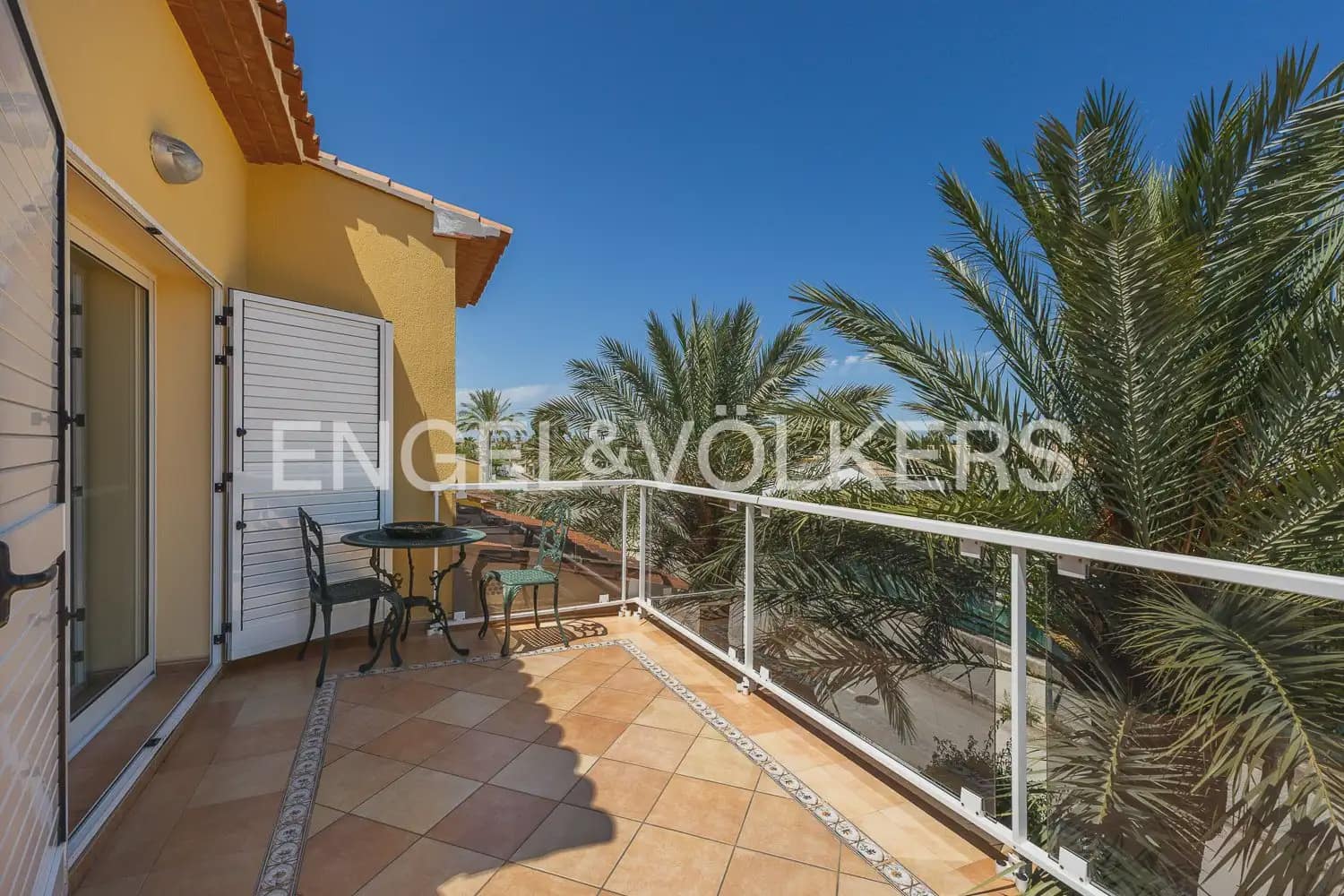 4 slaapkamer Villa te koop in Denia met zwembad garage - € 579.000 (Ref: 9898223)