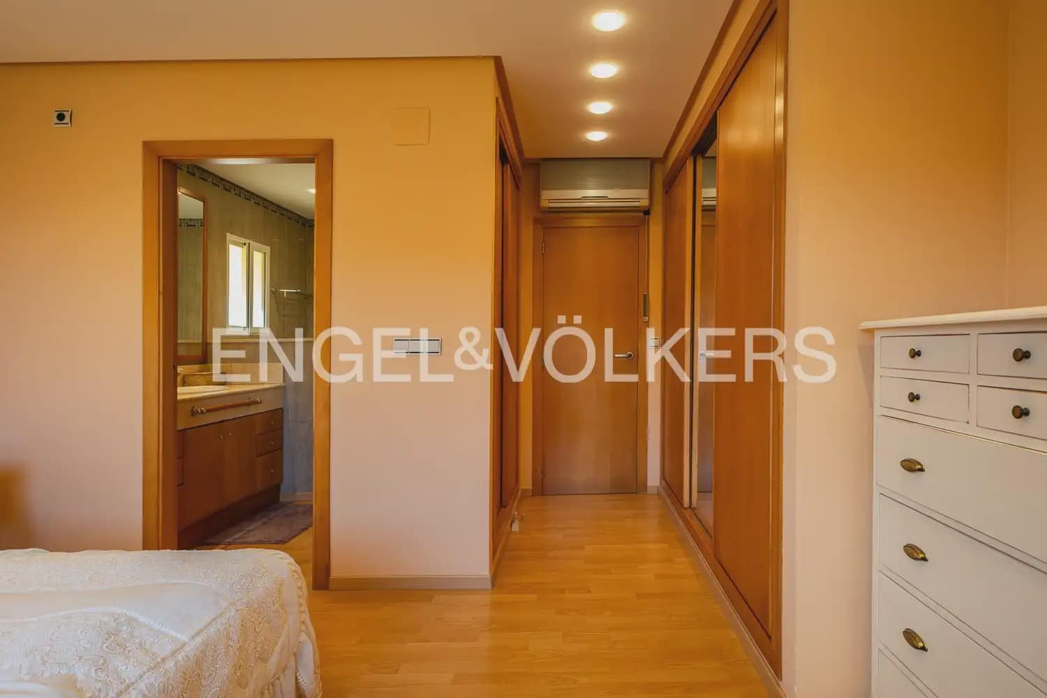4 slaapkamer Villa te koop in Denia met zwembad garage - € 579.000 (Ref: 9898223)