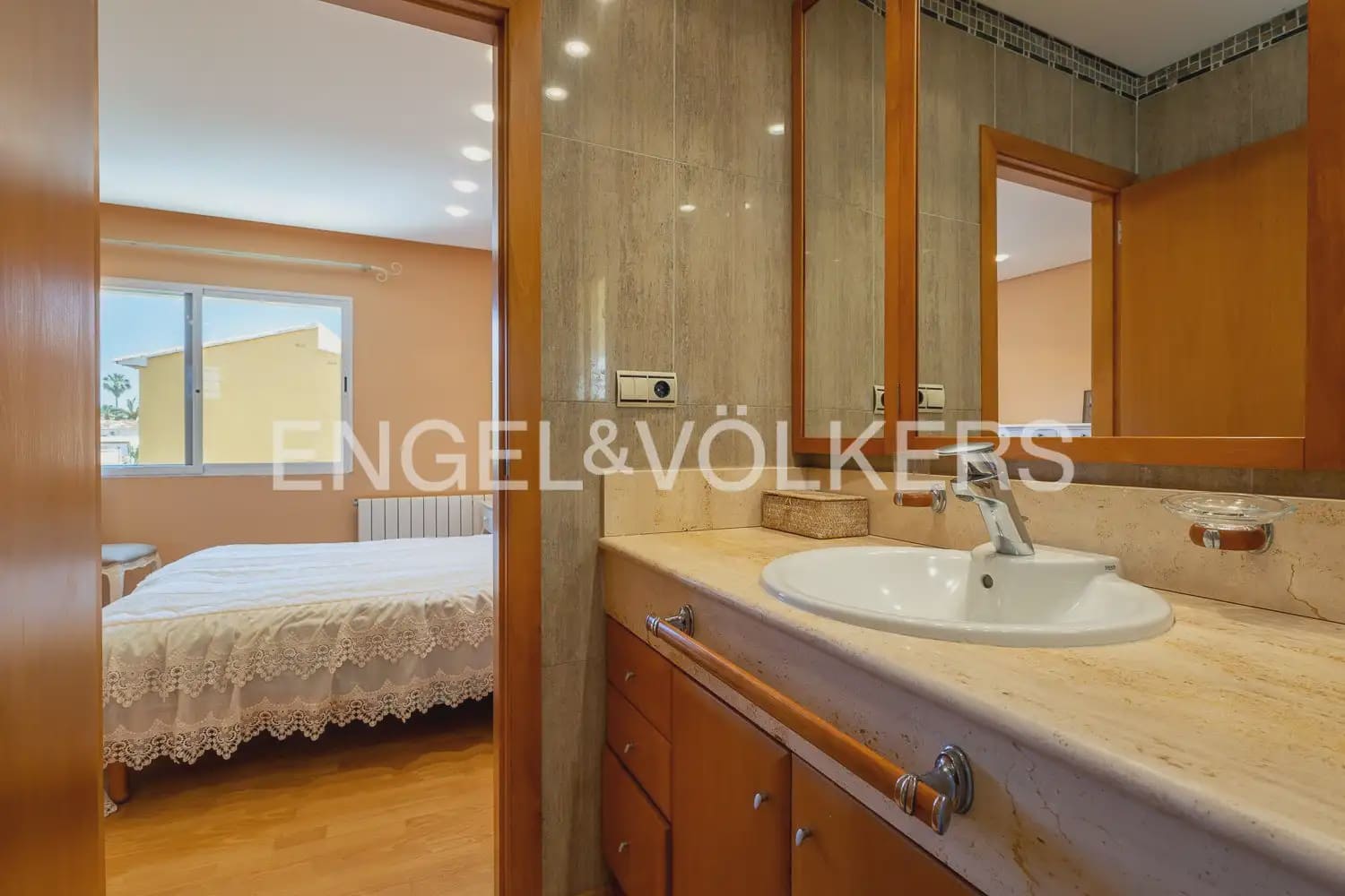 4 slaapkamer Villa te koop in Denia met zwembad garage - € 579.000 (Ref: 9898223)