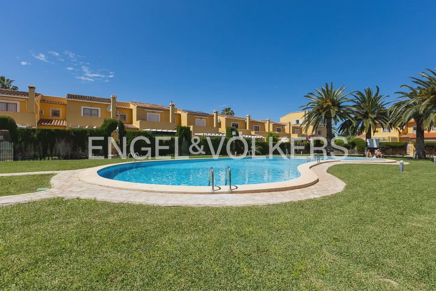 4 slaapkamer Villa te koop in Denia met zwembad garage - € 579.000 (Ref: 9898223)