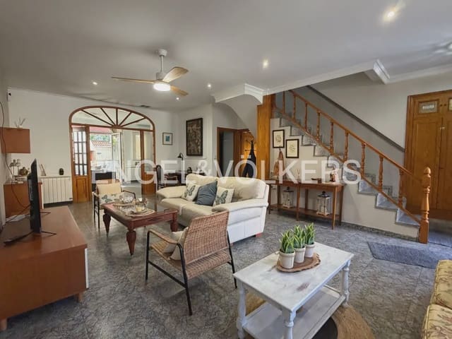 5 bedroom Townhouse for rent in Favara, Valencia city - € 4,000 (Ref: 9898225)