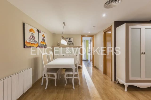 3 bedroom Townhouse for sale in Benicalap, Valencia city with pool garage - € 795,000 (Ref: 9898226)