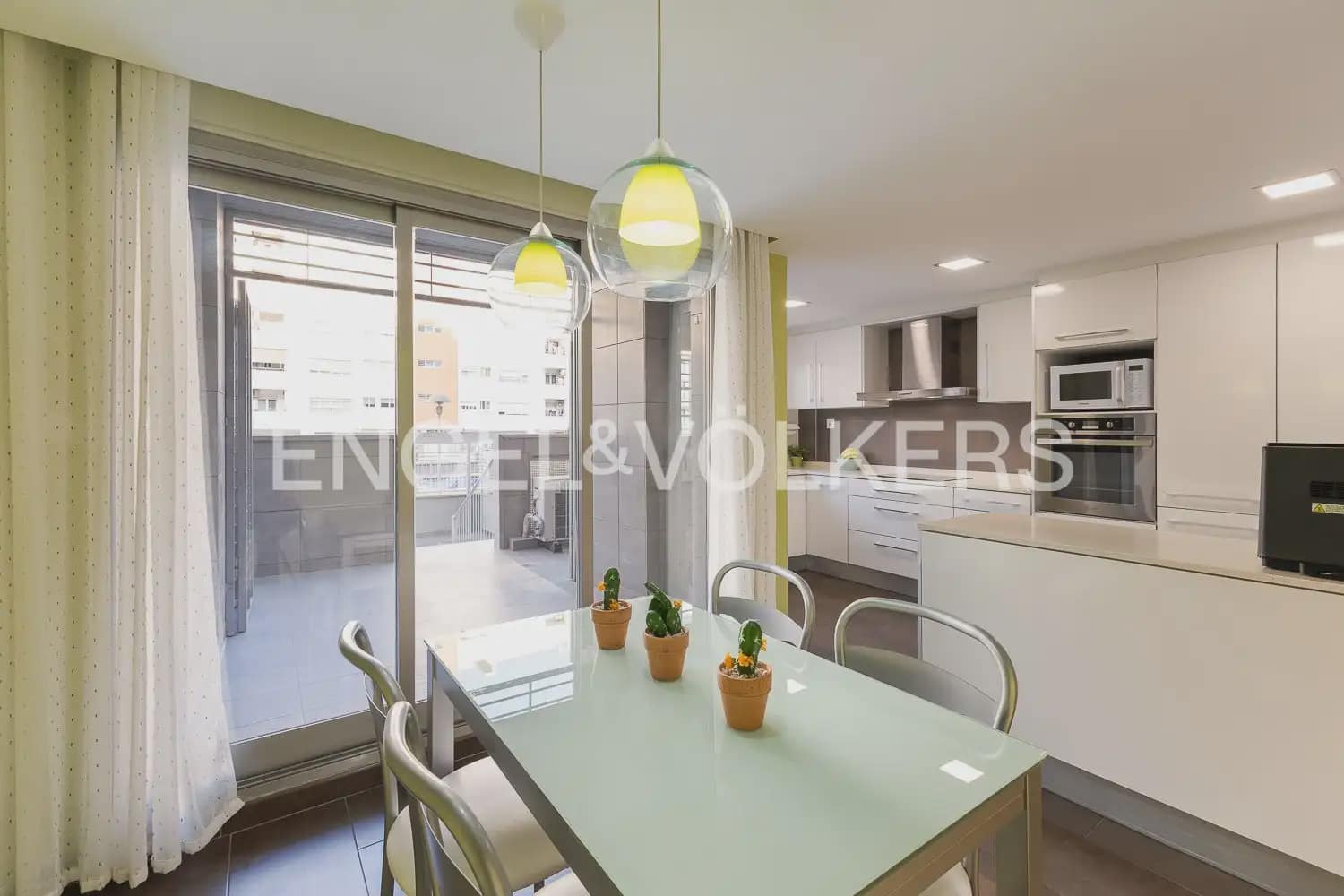3 quarto Casa em Banda para venda em Valencia cidade com piscina garagem - 795 000 € (Ref: 9898226)