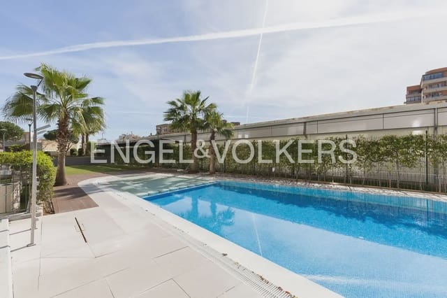 3 bedroom Townhouse for sale in Benicalap, Valencia city with pool garage - € 795,000 (Ref: 9898226)