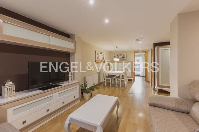 3 bedroom Townhouse for sale in Benicalap, Valencia city with pool garage - € 795,000 (Ref: 9898226)