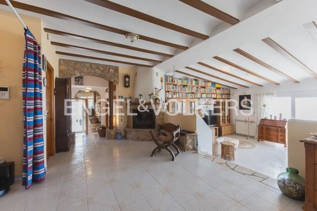 5 bedroom Villa for sale in Alcossebre, Alcalá de Xivert with pool garage - € 775,000 (Ref: 9898227)