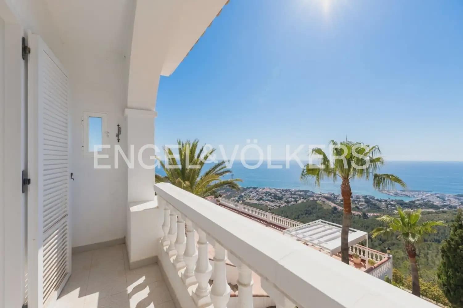 5 bedroom Villa for sale in Alcala de Xivert with pool garage - € 775,000 (Ref: 9898227)