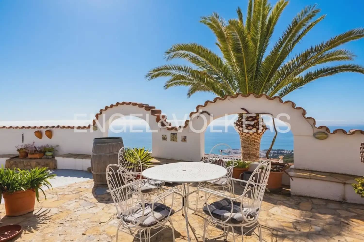 5 bedroom Villa for sale in Alcala de Xivert with pool garage - € 775,000 (Ref: 9898227)