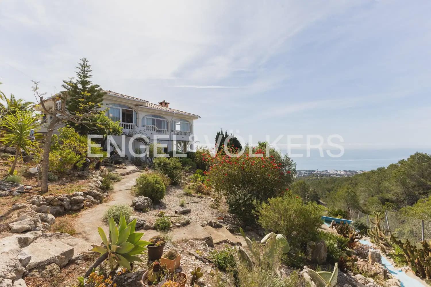 5 bedroom Villa for sale in Alcala de Xivert with pool garage - € 775,000 (Ref: 9898227)