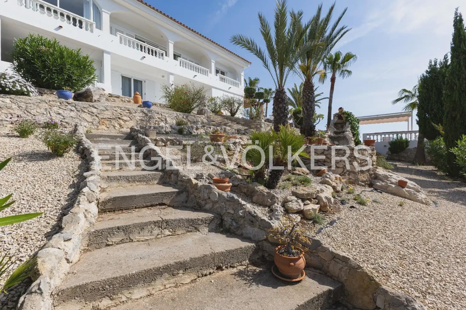 5 bedroom Villa for sale in Alcala de Xivert with pool garage - € 775,000 (Ref: 9898227)