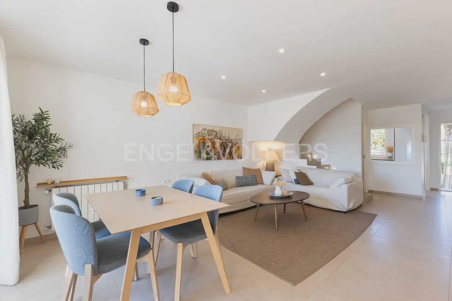 4 quarto Moradia em Banda para arrendar em Valencia cidade com piscina - 1 700 € (Ref: 9898229)