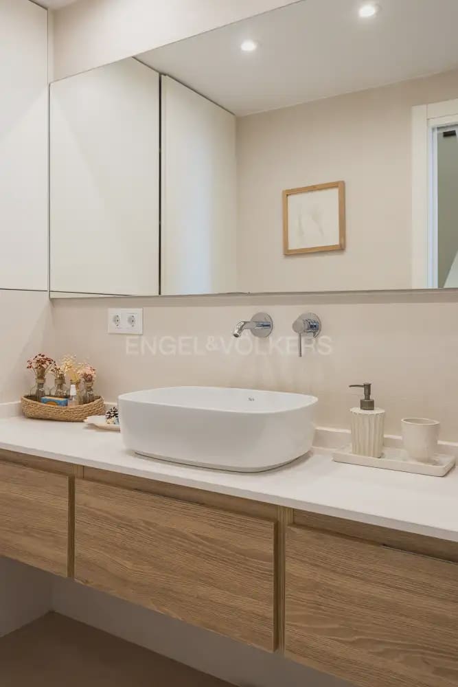 4 quarto Moradia em Banda para arrendar em Valencia cidade com piscina - 1 700 € (Ref: 9898229)