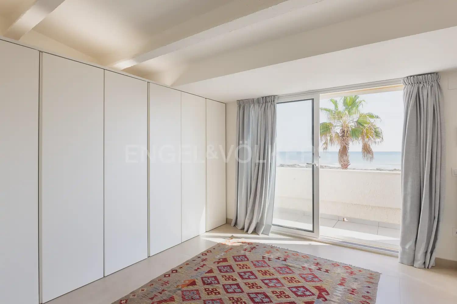 4 quarto Moradia em Banda para arrendar em Valencia cidade com piscina - 1 700 € (Ref: 9898229)