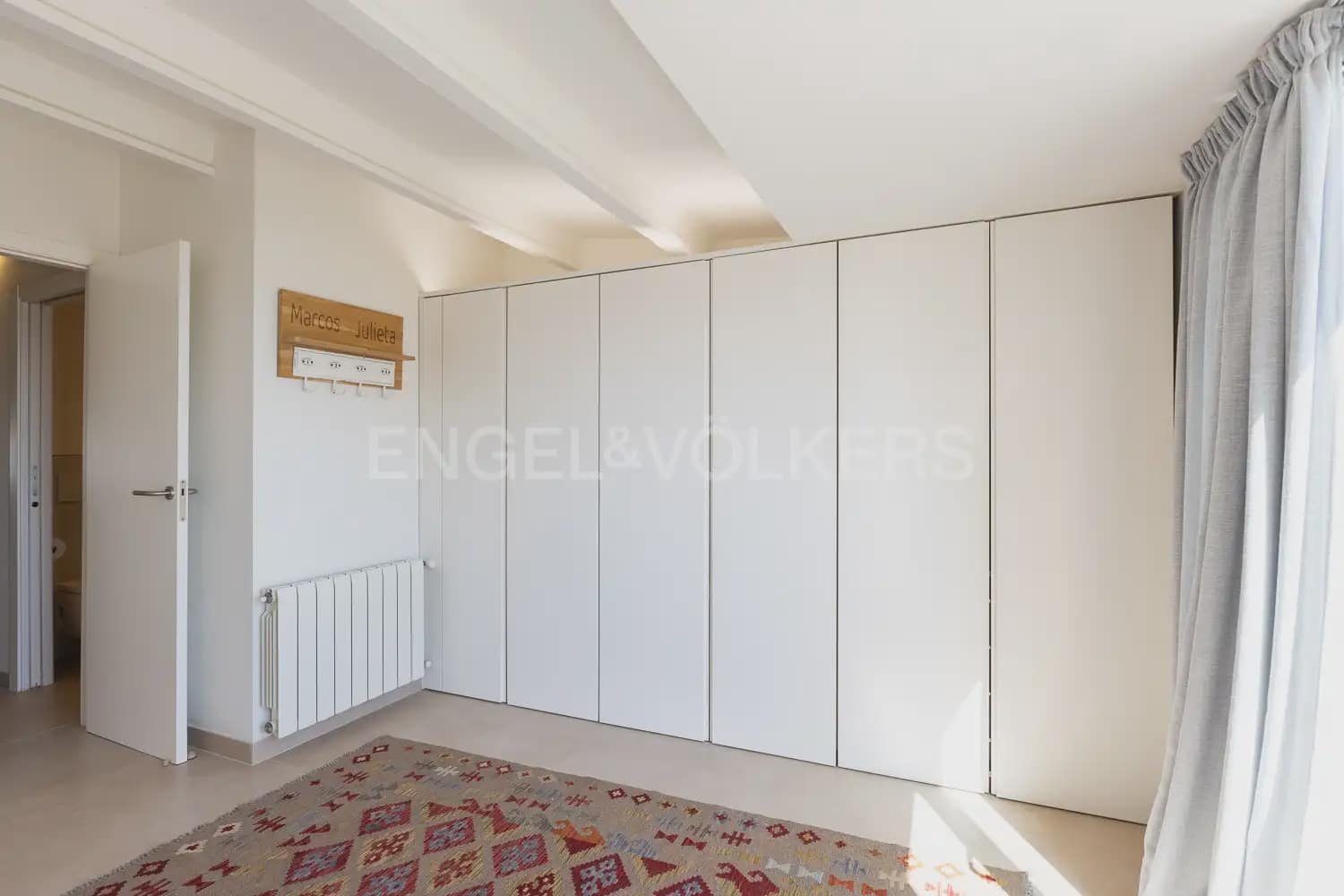 4 quarto Moradia em Banda para arrendar em Valencia cidade com piscina - 1 700 € (Ref: 9898229)