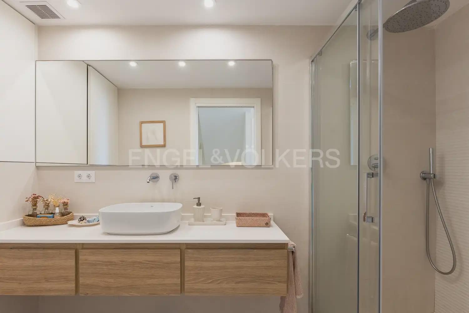 4 quarto Moradia em Banda para arrendar em Valencia cidade com piscina - 1 700 € (Ref: 9898229)