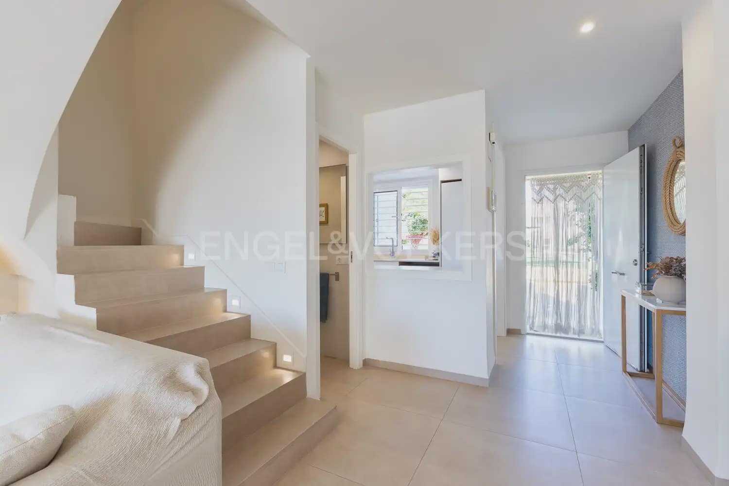 4 quarto Moradia em Banda para arrendar em Valencia cidade com piscina - 1 700 € (Ref: 9898229)