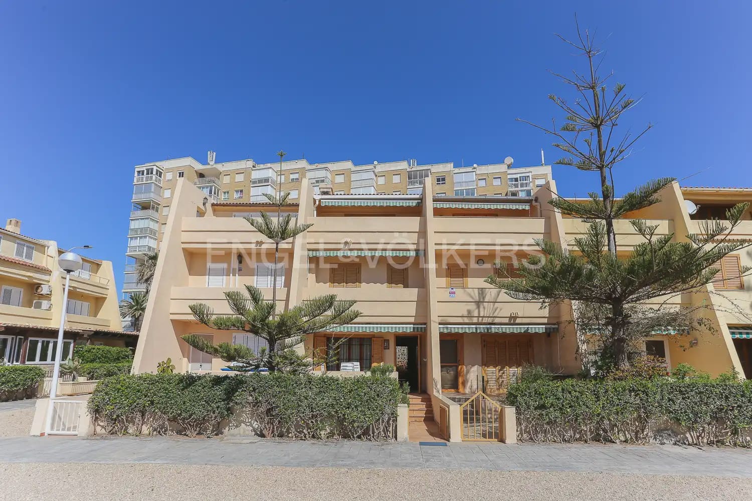 4 quarto Moradia em Banda para arrendar em Valencia cidade com piscina - 1 700 € (Ref: 9898229)