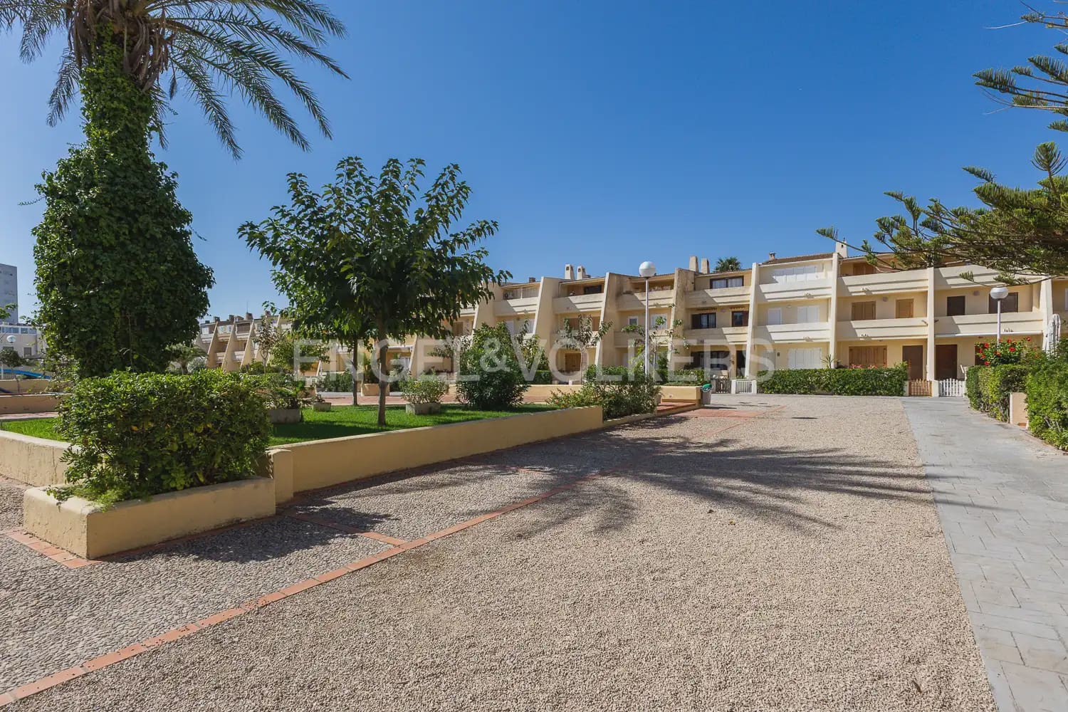 4 quarto Moradia em Banda para arrendar em Valencia cidade com piscina - 1 700 € (Ref: 9898229)