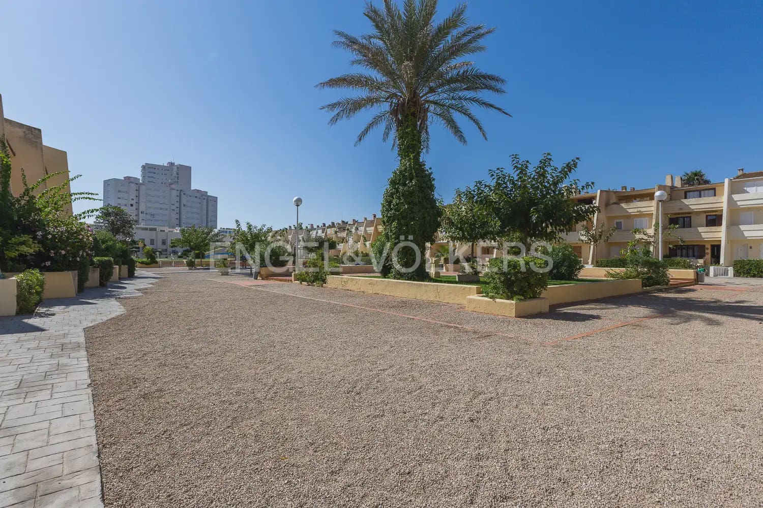 4 quarto Moradia em Banda para arrendar em Valencia cidade com piscina - 1 700 € (Ref: 9898229)