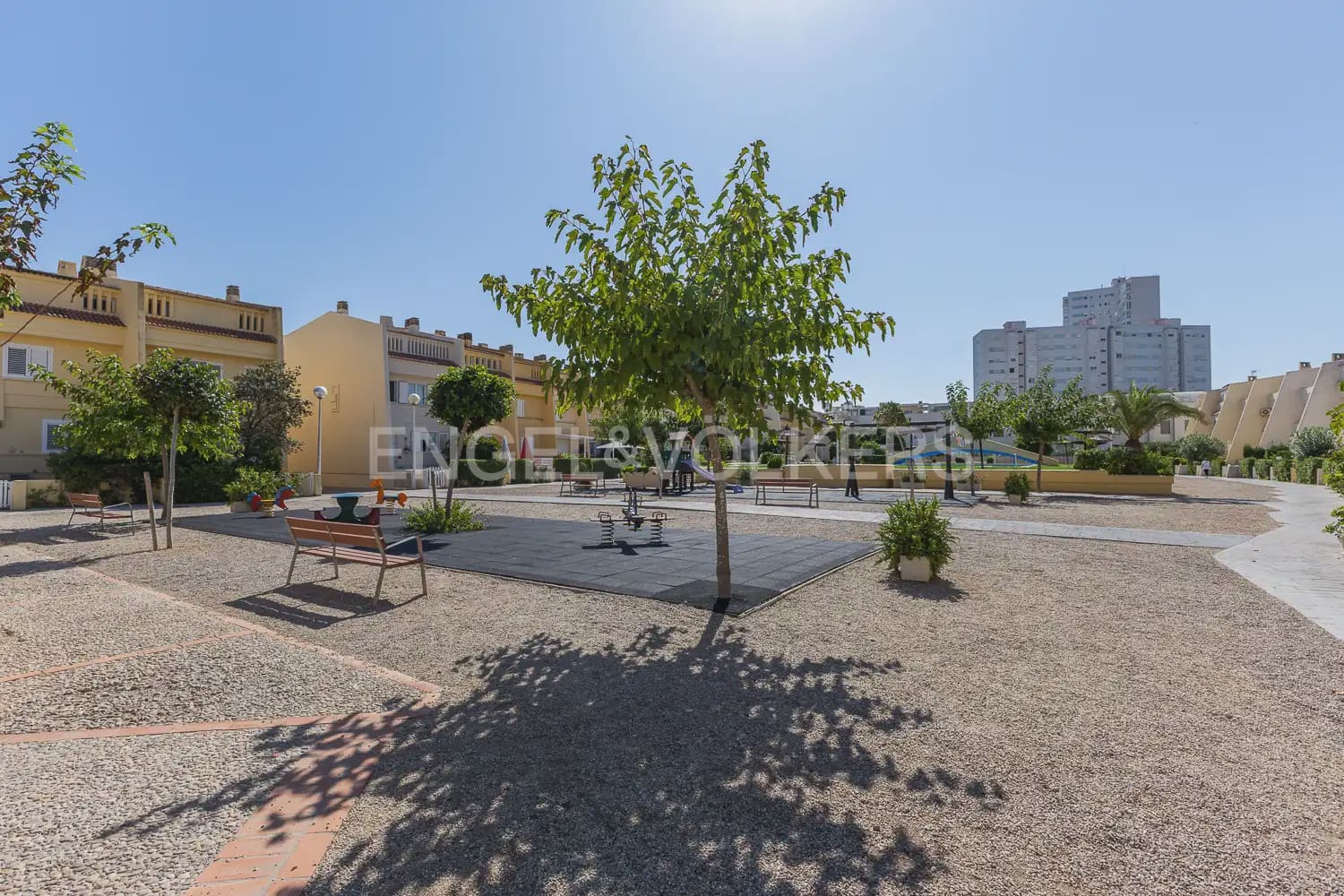 4 quarto Moradia em Banda para arrendar em Valencia cidade com piscina - 1 700 € (Ref: 9898229)
