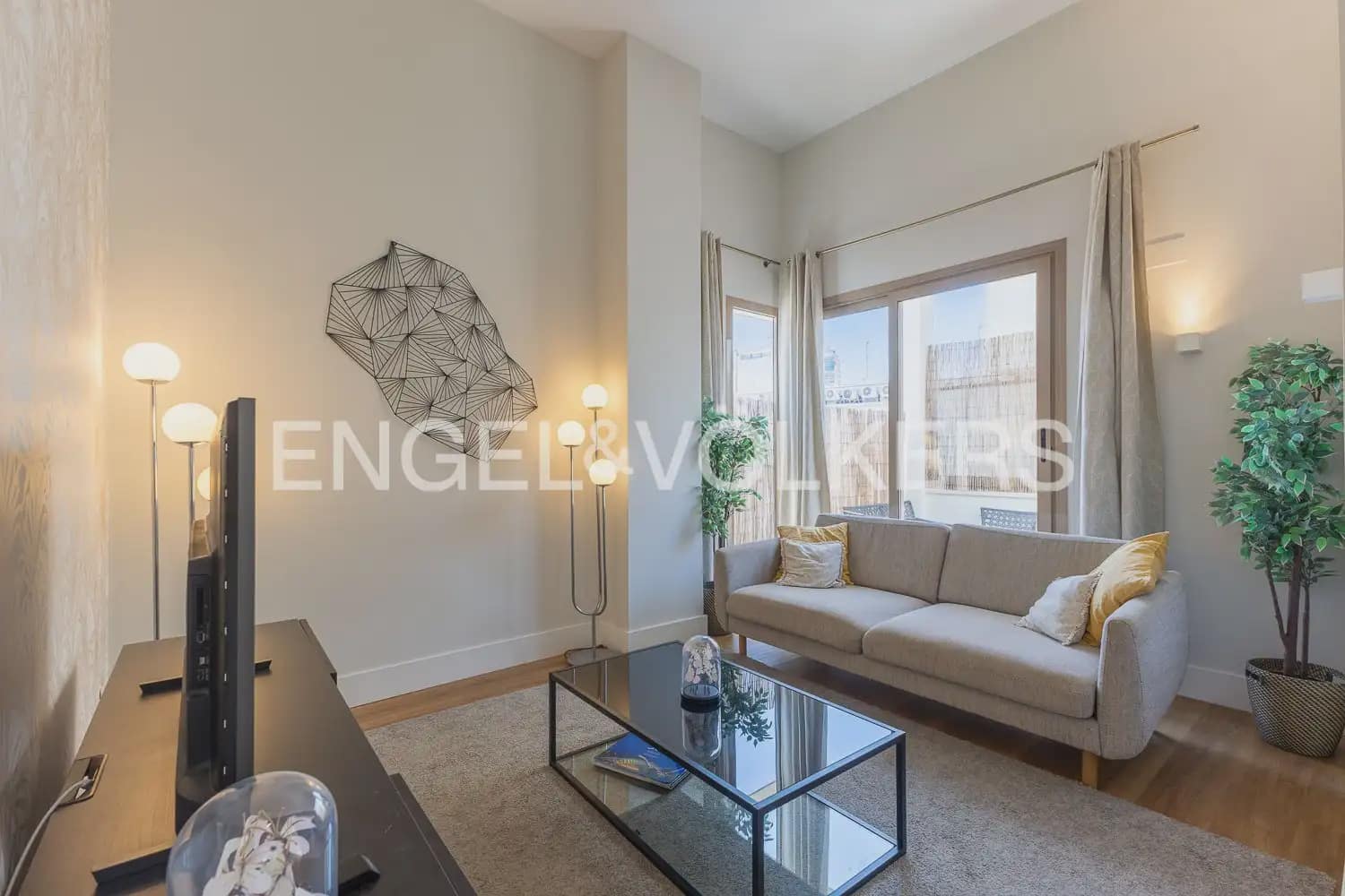 1 bedroom Penthouse for sale in Valencia city with pool - € 595,000 (Ref: 9898230)