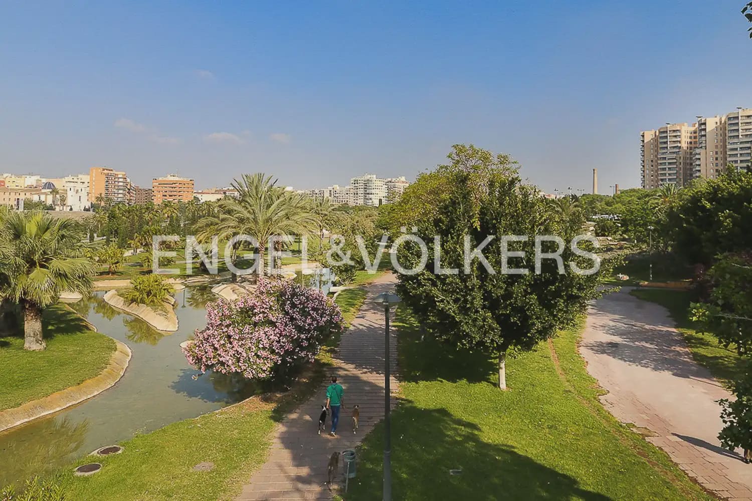 2 quarto Penthouse para venda em Valencia cidade com garagem - 600 000 € (Ref: 9898233)