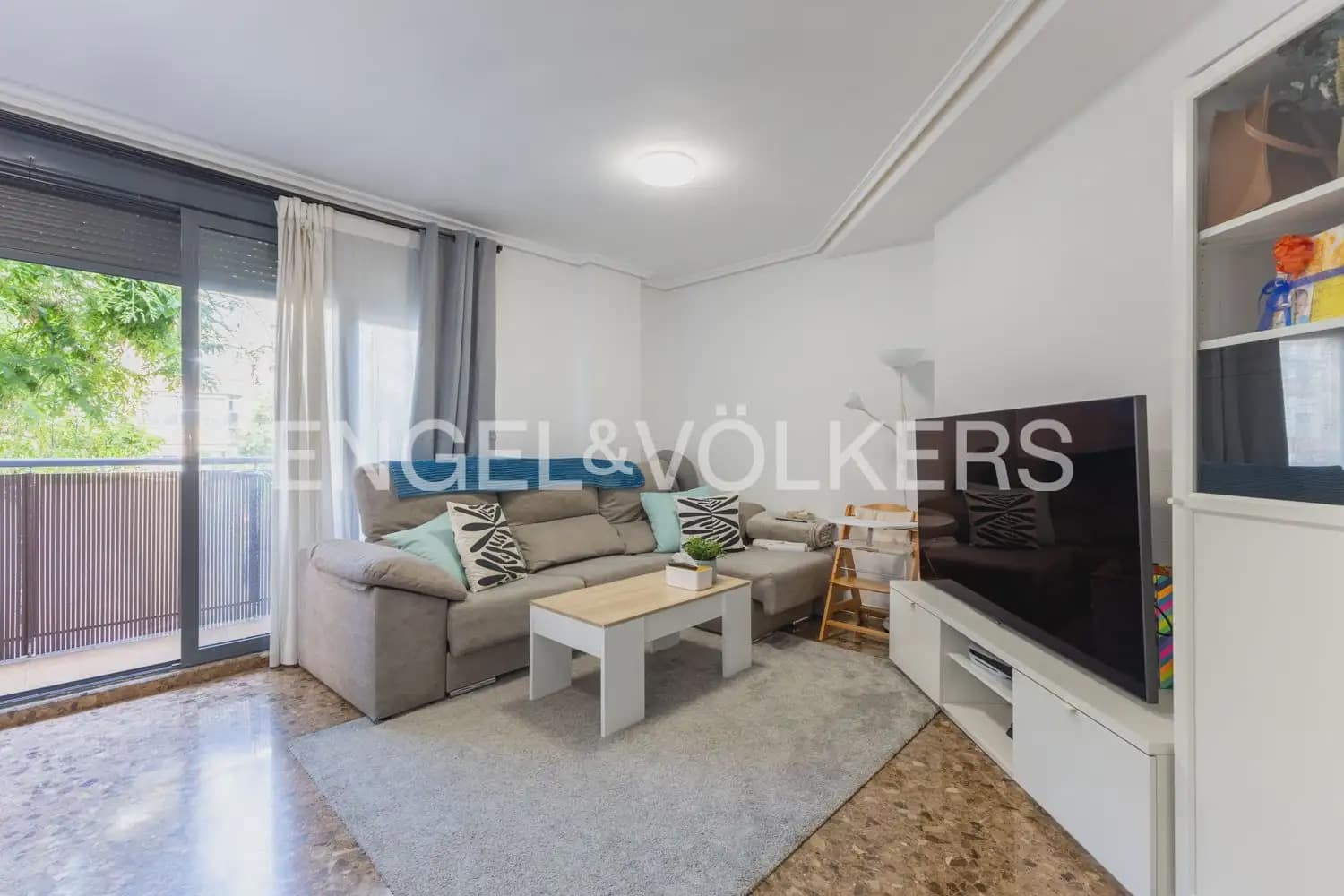 3 bedroom Apartment for sale in Valencia city - € 350,000 (Ref: 9898235)