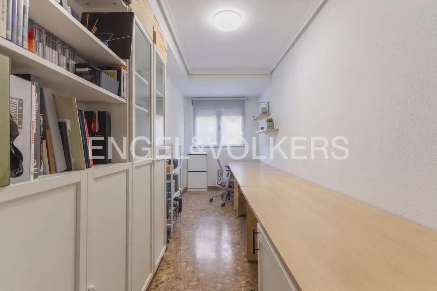3 bedroom Apartment for sale in Valencia city - € 350,000 (Ref: 9898235)