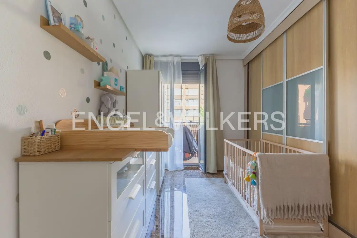 3 bedroom Apartment for sale in Valencia city - € 350,000 (Ref: 9898235)