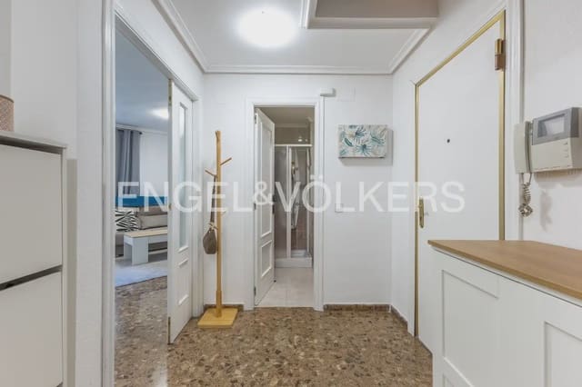 3 bedroom Apartment for sale in Sant Isidre, Valencia city - € 350,000 (Ref: 9898235)