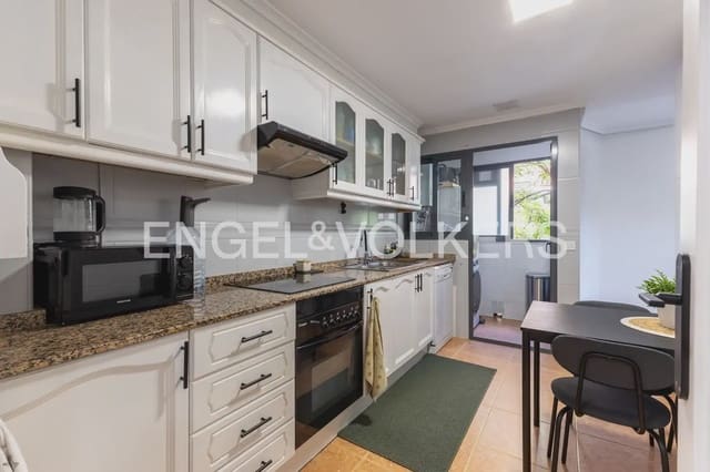 3 bedroom Apartment for sale in Sant Isidre, Valencia city - € 350,000 (Ref: 9898235)