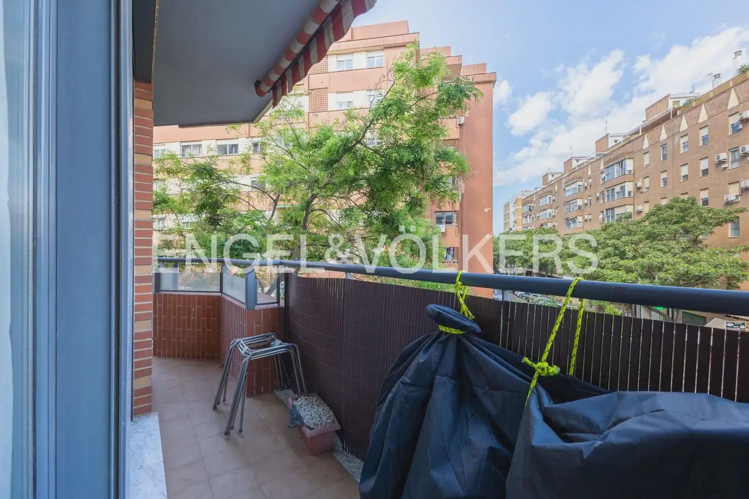 3 bedroom Apartment for sale in Valencia city - € 350,000 (Ref: 9898235)