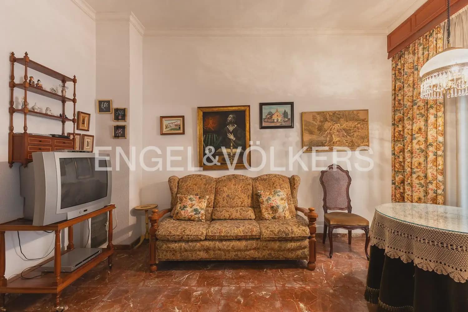 4 bedroom Townhouse for sale in Guadassuar with garage - € 315,000 (Ref: 9898238)