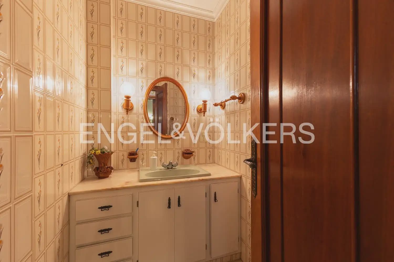 4 bedroom Townhouse for sale in Guadassuar with garage - € 315,000 (Ref: 9898238)