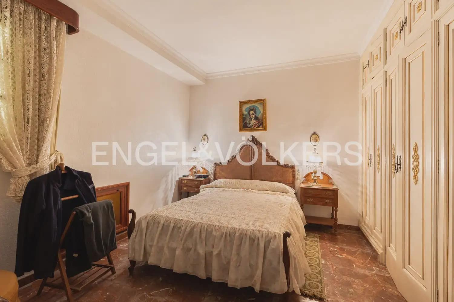 4 bedroom Townhouse for sale in Guadassuar with garage - € 315,000 (Ref: 9898238)