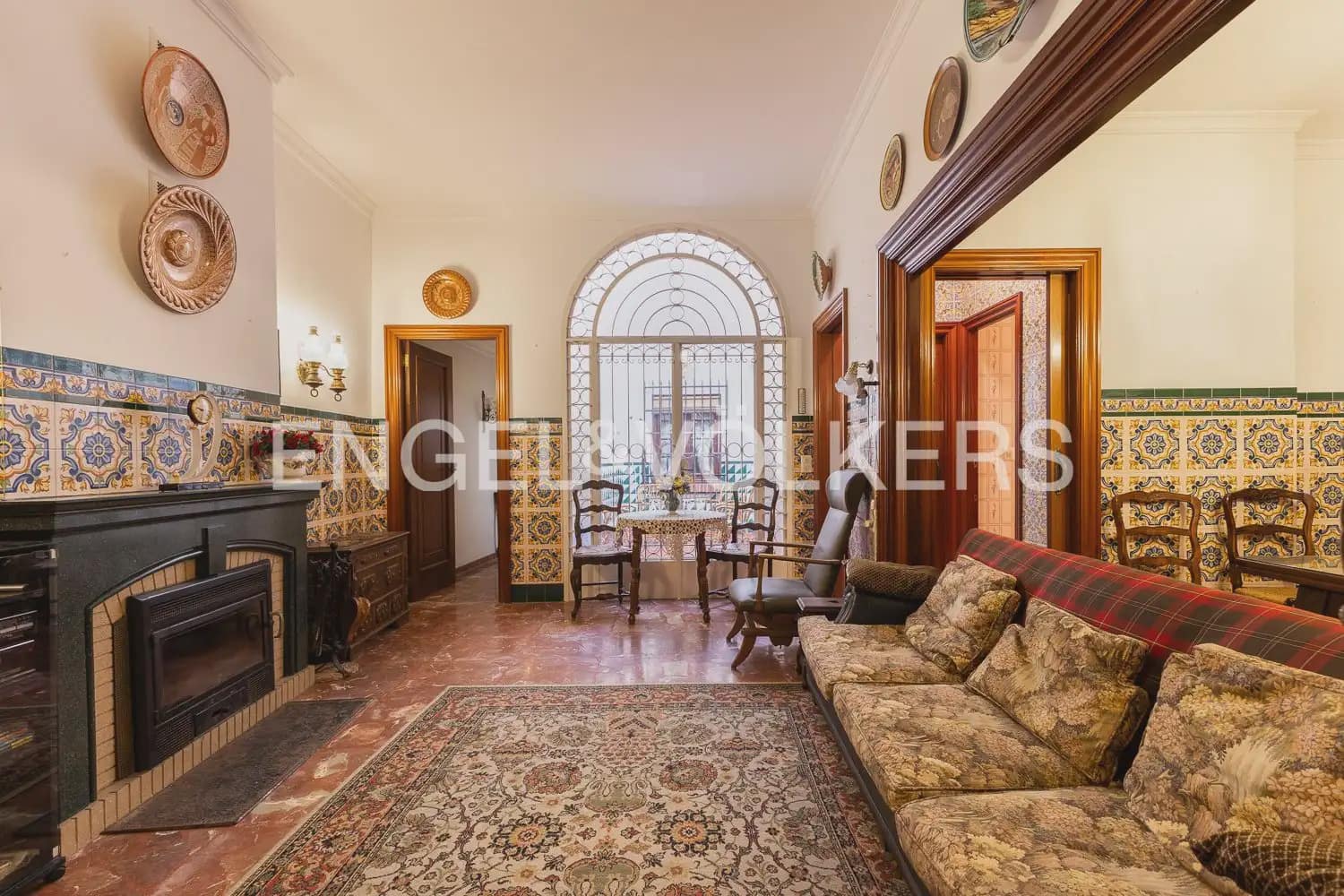 4 bedroom Townhouse for sale in Guadassuar with garage - € 315,000 (Ref: 9898238)