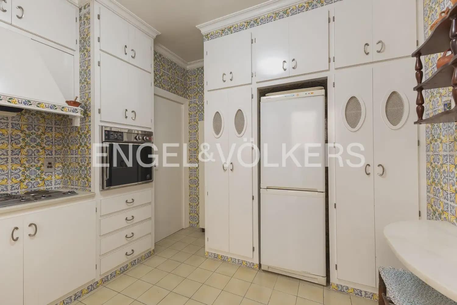 4 bedroom Townhouse for sale in Guadassuar with garage - € 315,000 (Ref: 9898238)
