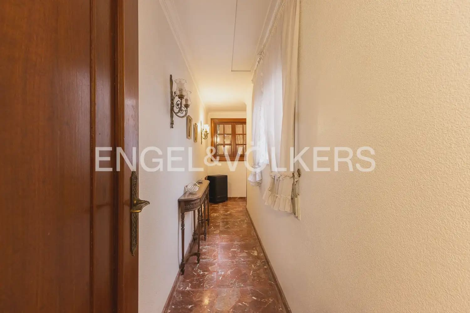 4 bedroom Townhouse for sale in Guadassuar with garage - € 315,000 (Ref: 9898238)