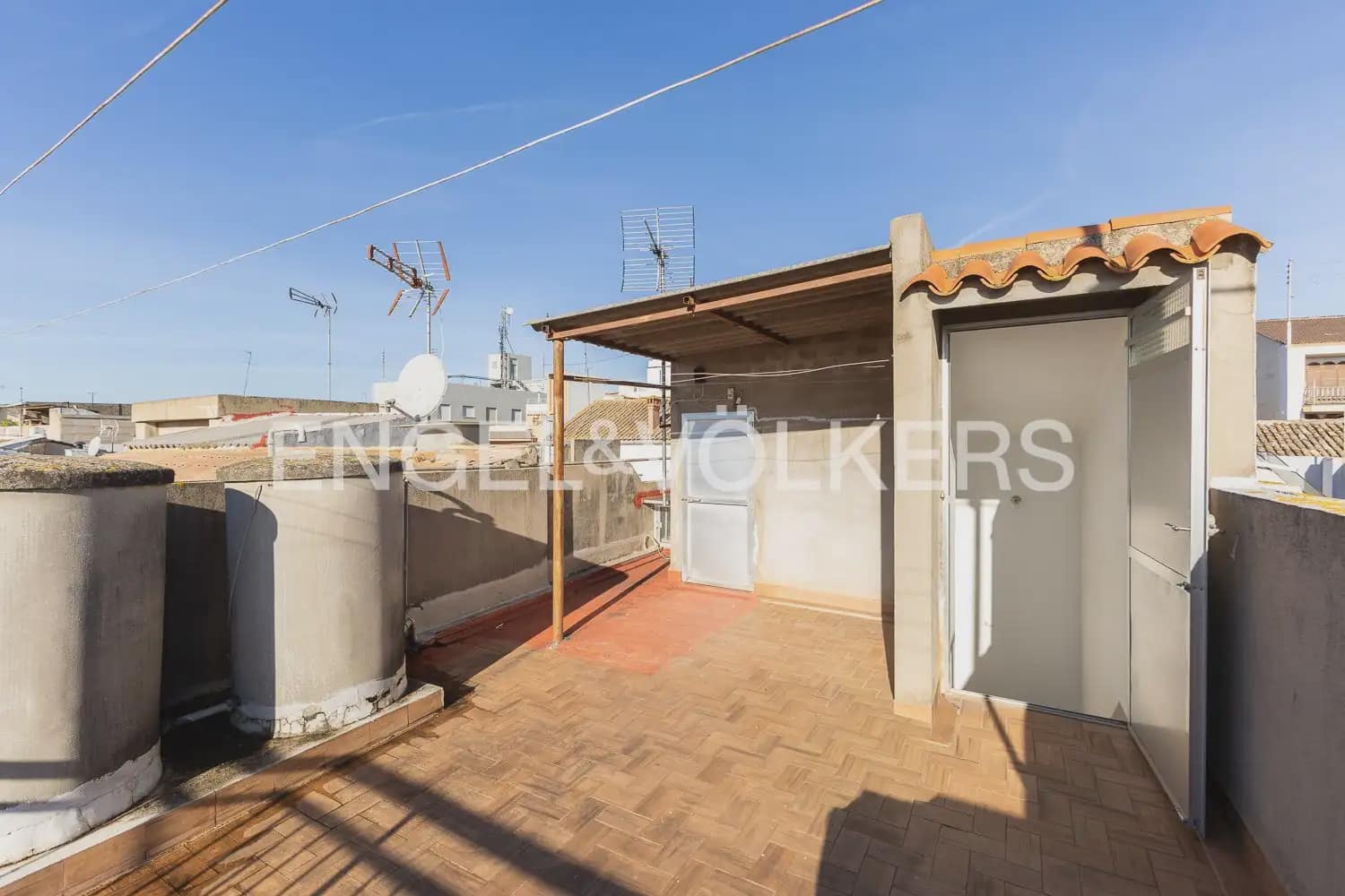 4 bedroom Townhouse for sale in Guadassuar with garage - € 315,000 (Ref: 9898238)