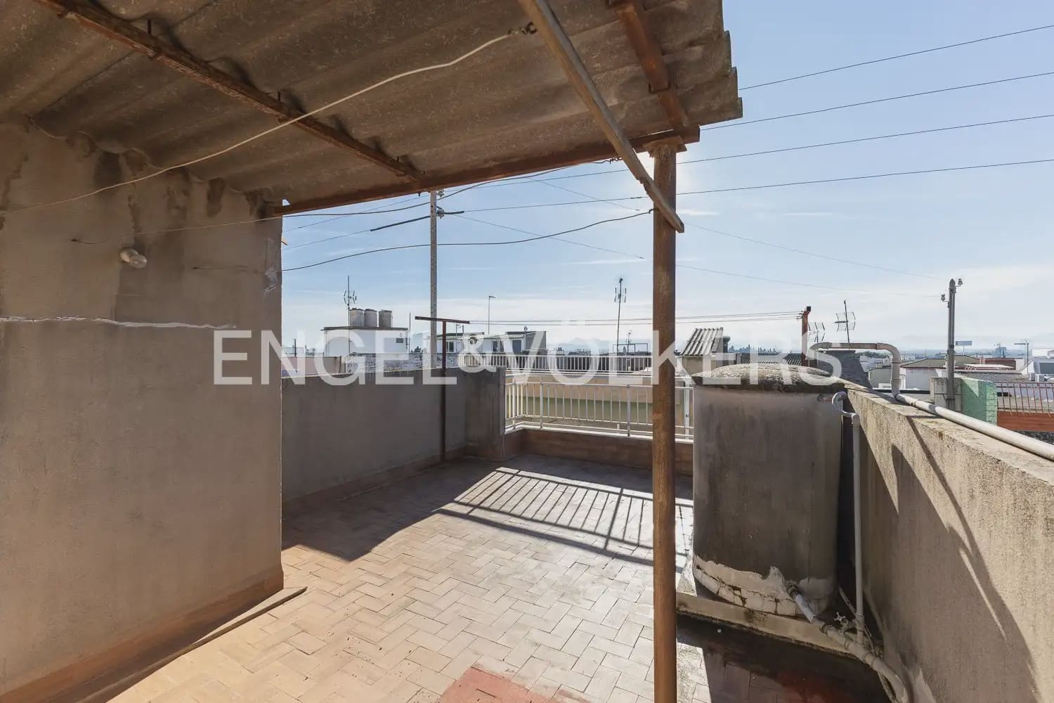 4 bedroom Townhouse for sale in Guadassuar with garage - € 315,000 (Ref: 9898238)