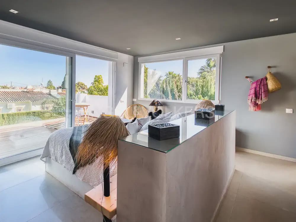 Villa/Maison de 4 chambres à louer à Denia avec piscine garage - 5 500 € (Ref: 9898239)
